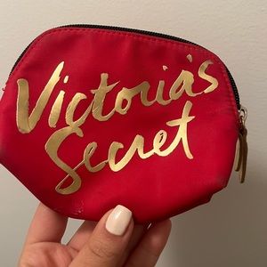 Victoria’s secret small cosmetic bag red